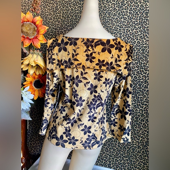 🦋B2G1🦋UNIQUE VINTAGE Gold Velvet Wide Collar & Bow Top NWT | LARGE | - Picture 7 of 12